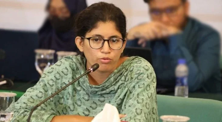 ডাকসুতে প্রার্থিতার ঘোষণা দিলেন উমামা